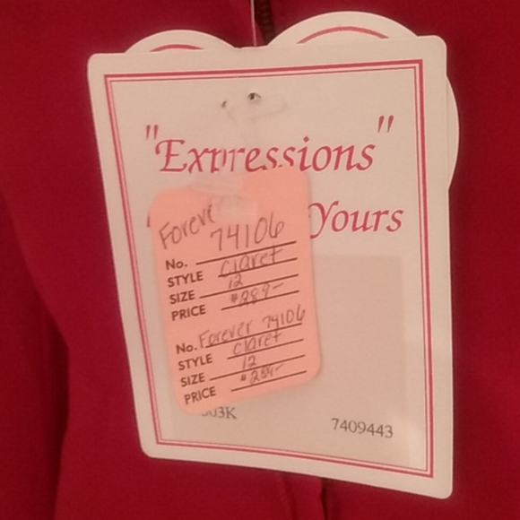 Expressions by Forever Yours Women's Formal Gown - Picture 12 of 13